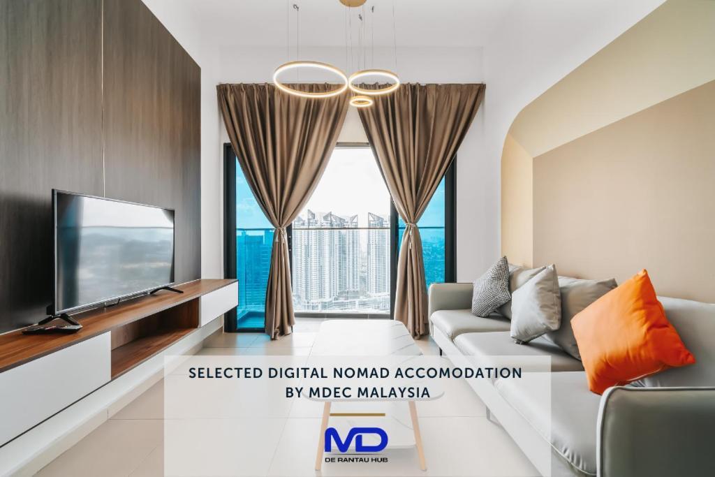 Nowhere 2br & 2bath With Balcony @ Reizz Residences Apartment Kuala Lumpur