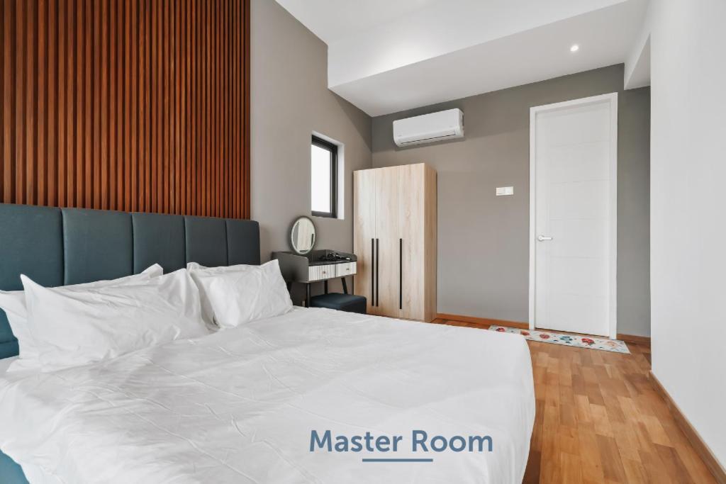 Apartment Nowhere 2br & 2bath With Balcony @ Reizz Residences Kuala Lumpur